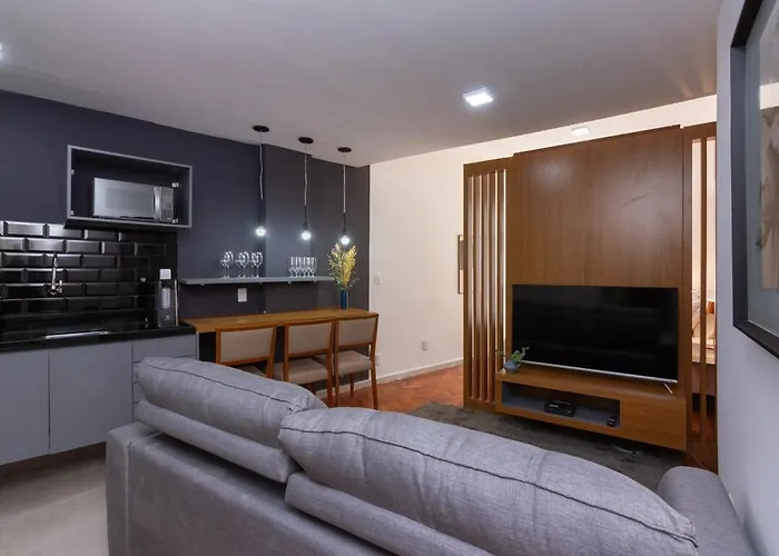 Avenida Bartolomeu Mitre, 621 - Leblon - Lb007
